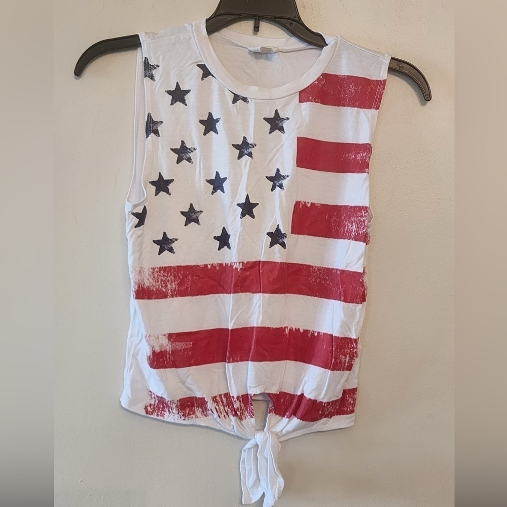Dirtee Laundry Flag Tee Women’s Shirt small